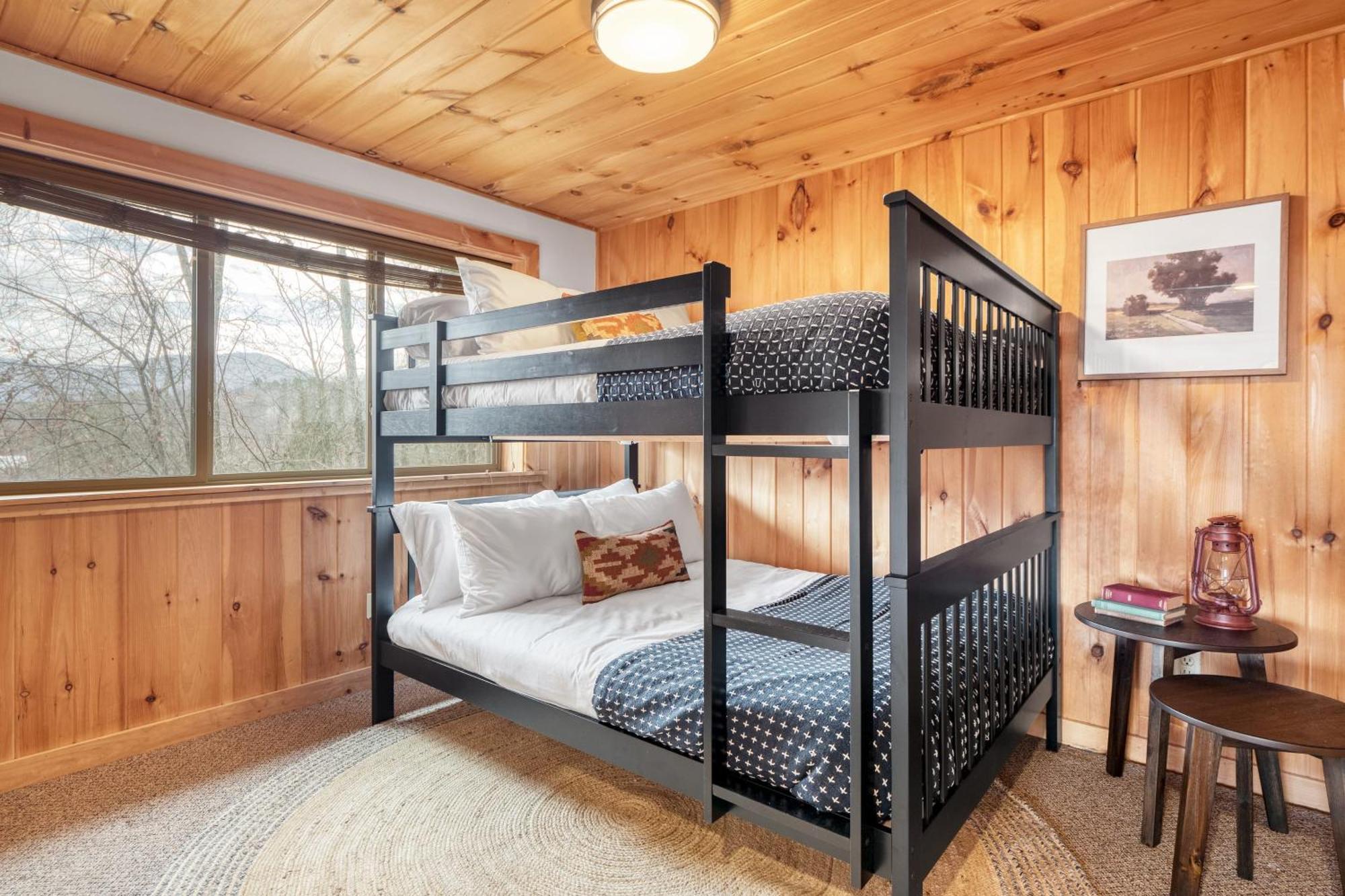 Chestnut By Avantstay Mountain Cabin W Treetop Views Hot Tub Game Room ガトリンバーグ エクステリア 写真
