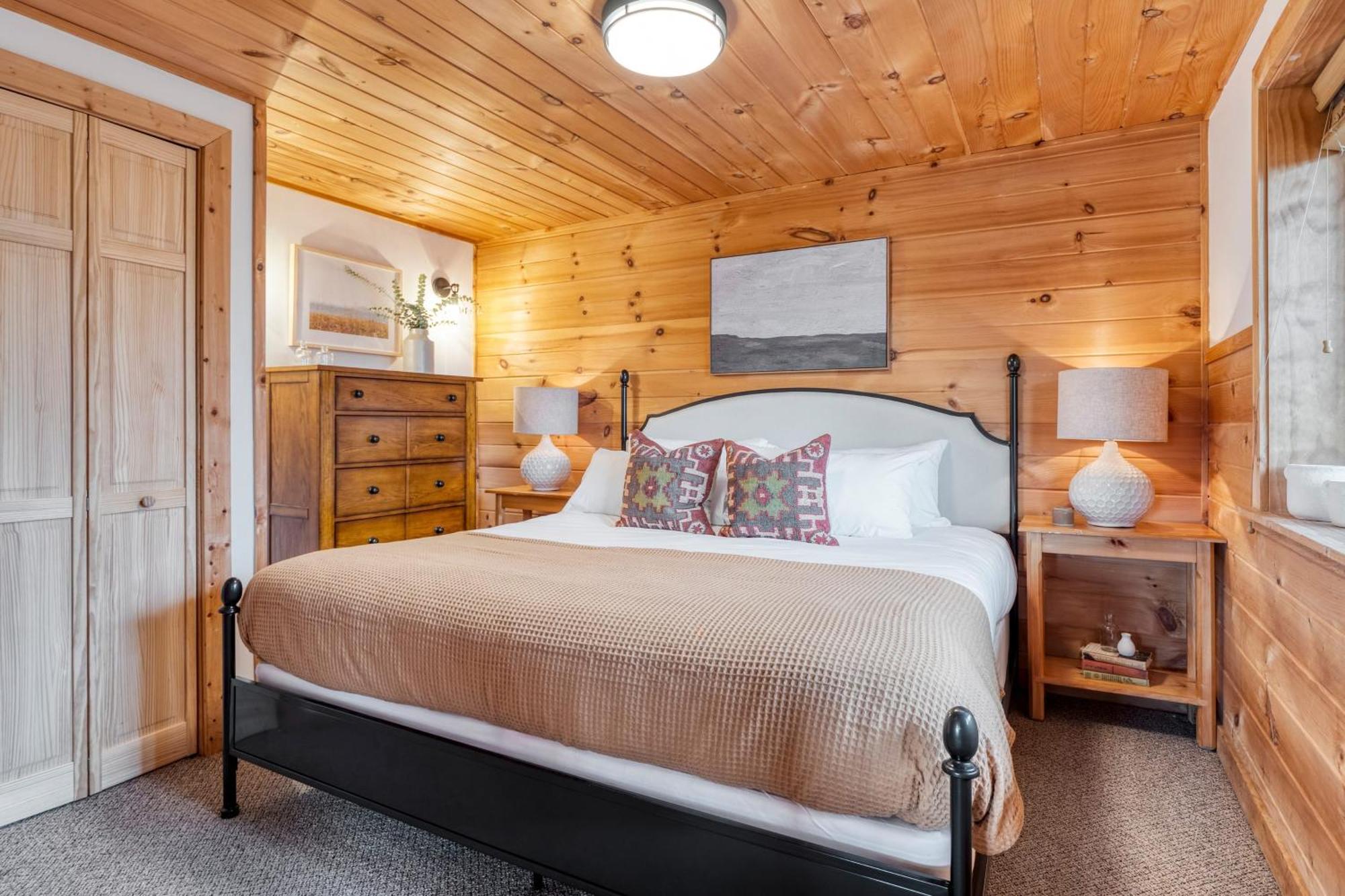 Chestnut By Avantstay Mountain Cabin W Treetop Views Hot Tub Game Room ガトリンバーグ エクステリア 写真